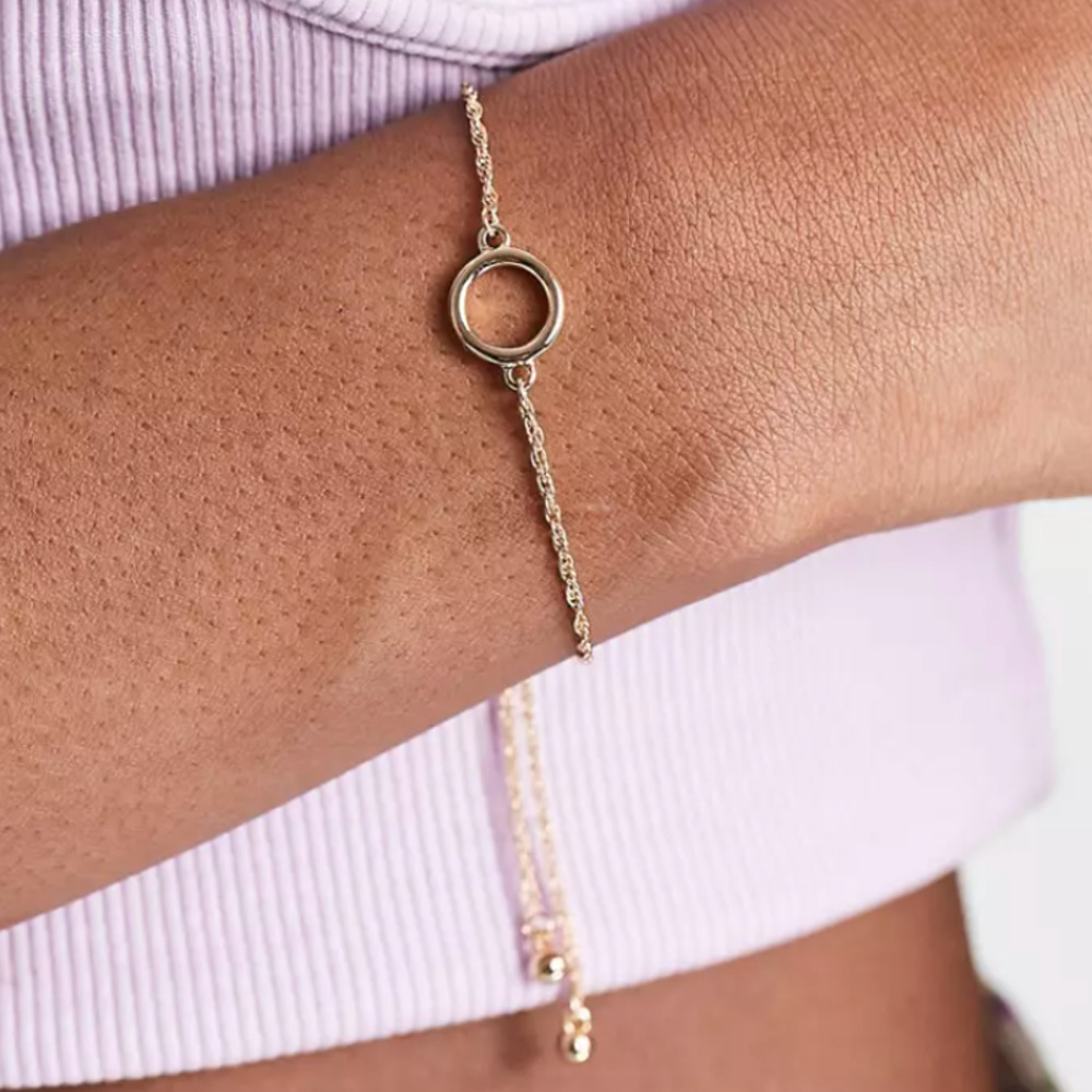 ASOS Design Bracelet with Open Circle and Twist Chain in Gold Tone​​​​​